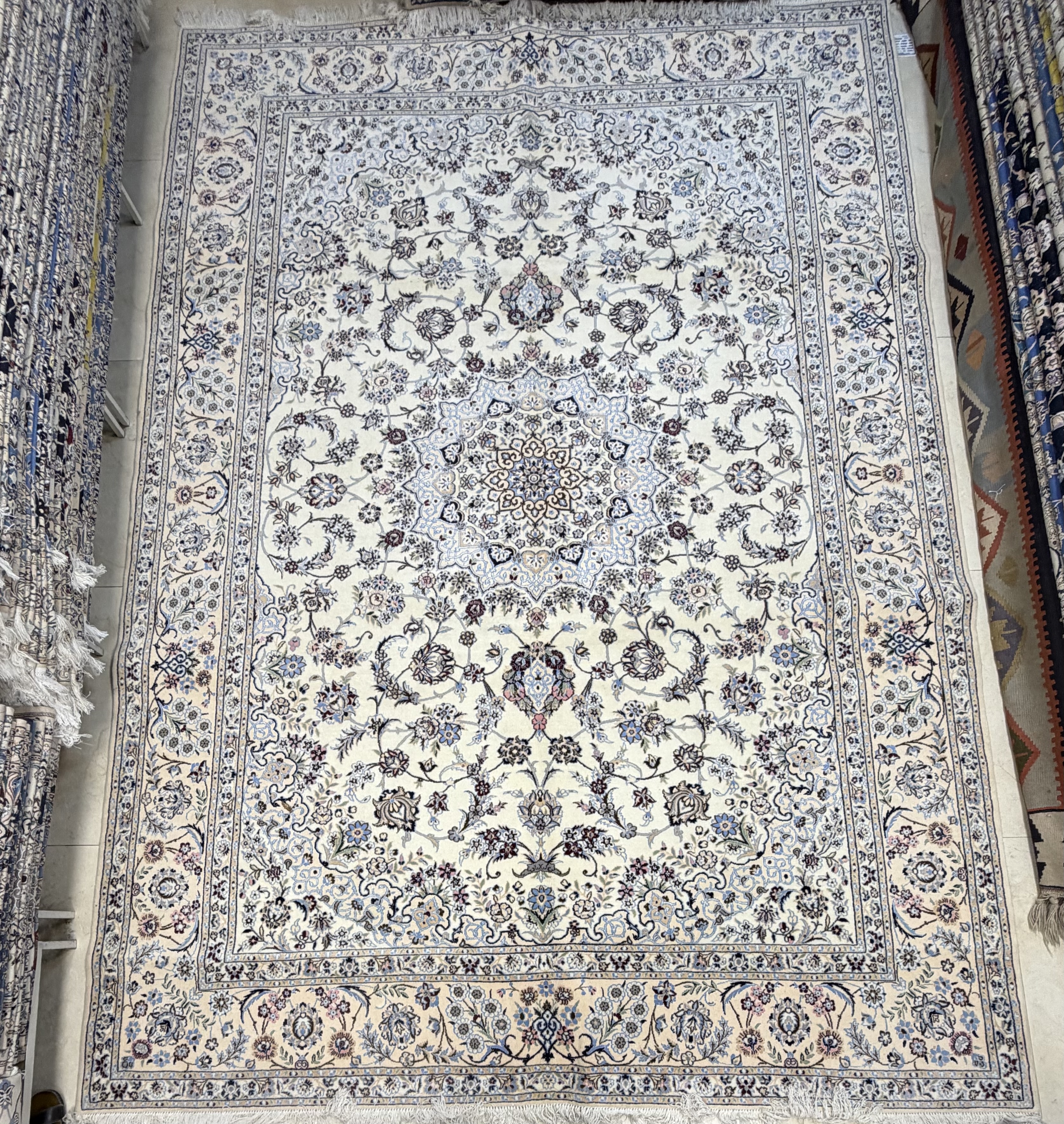 ۹ متری