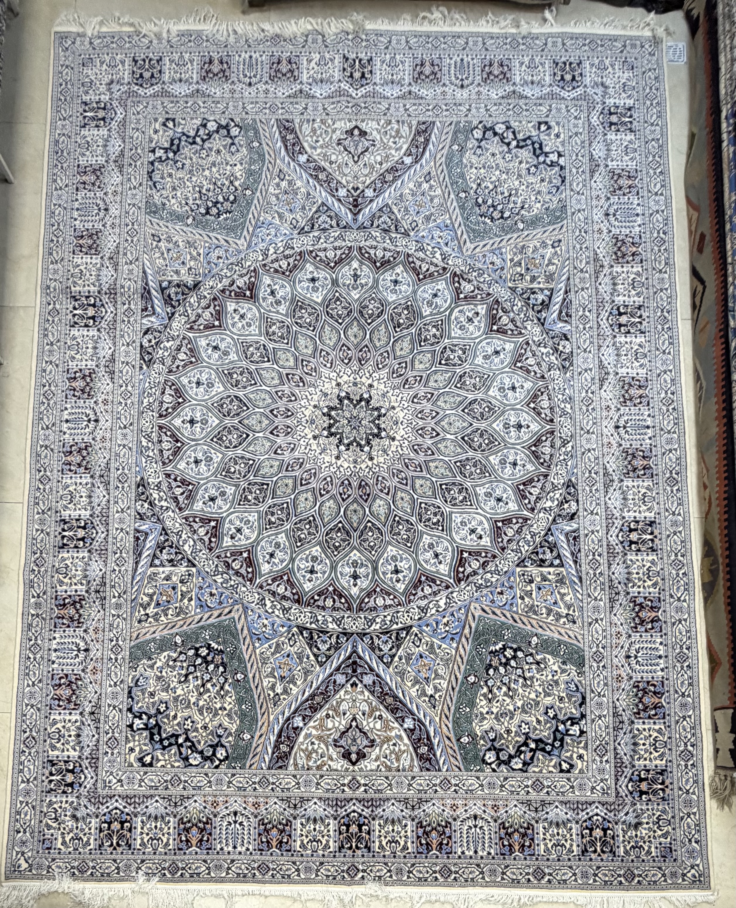 ۹ متری